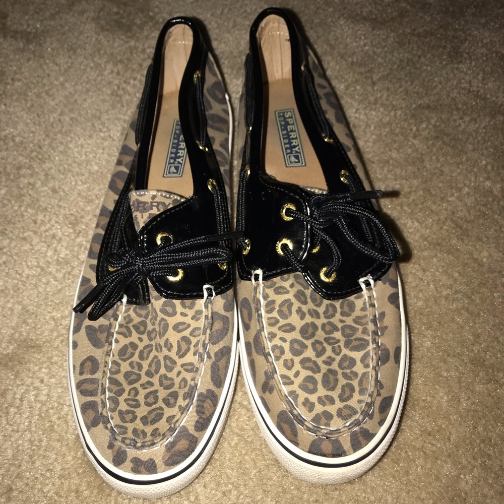 Leopard Print Sperry Shoes!!